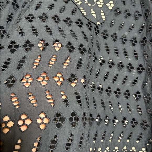 Lilla P Black Eyelet Lace Cropped Dolman Sleeve Blouse w Waist Tie and Camisole - Picture 6 of 16